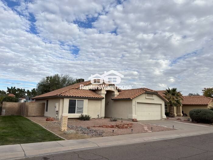 61 S Ash Dr - Photo 2 of 45