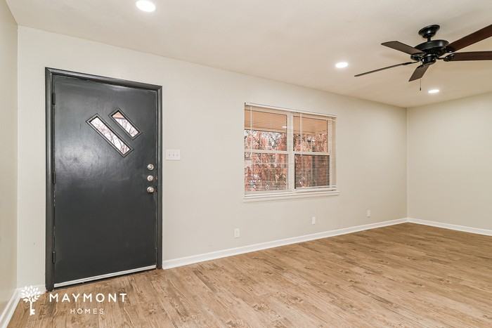 3405 Half Moon Dr - Photo 4 of 12