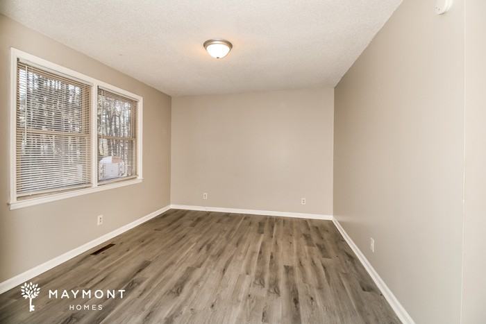 2222 S Partridge Cir - Photo 4 of 10