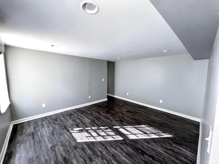 8102 4th Ave S #B - Photo 4 of 13