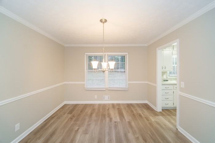 2531 Country Club Dr - Photo 6 of 18