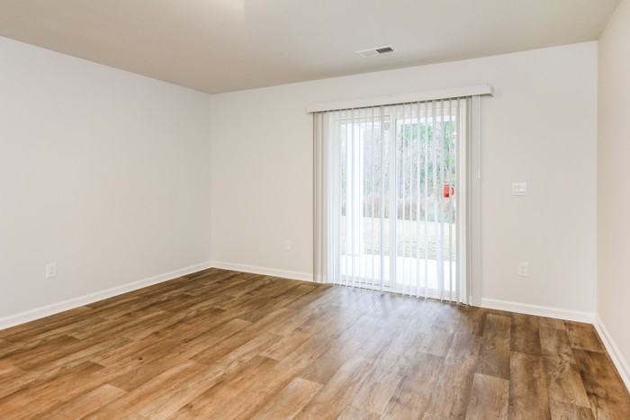 523 Sugar Pine Dr - Photo 5 of 12