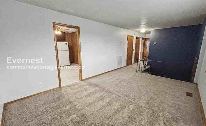 4718 Richards Ct - Photo 4 of 23