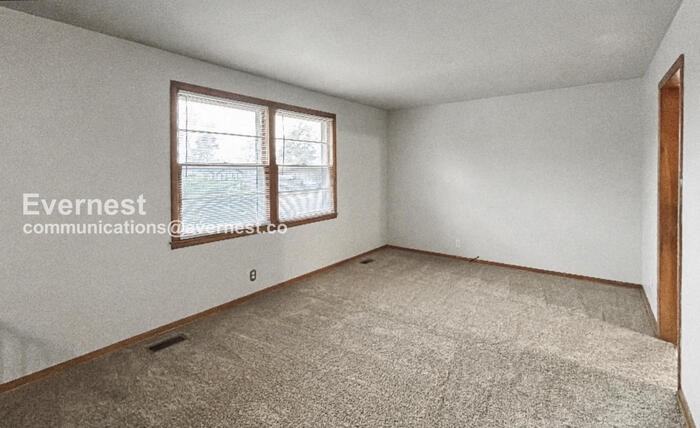 4718 Richards Ct - Photo 5 of 23