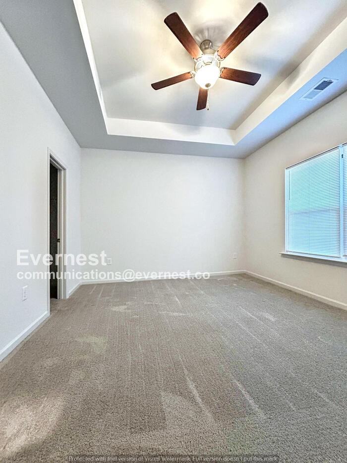 413 S Davis St - Photo 7 of 20