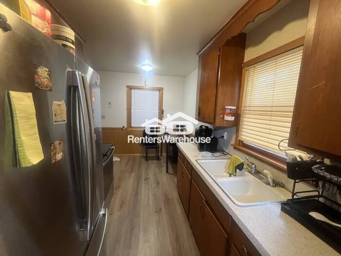 5700 Colfax Ave N - Photo 5 of 23