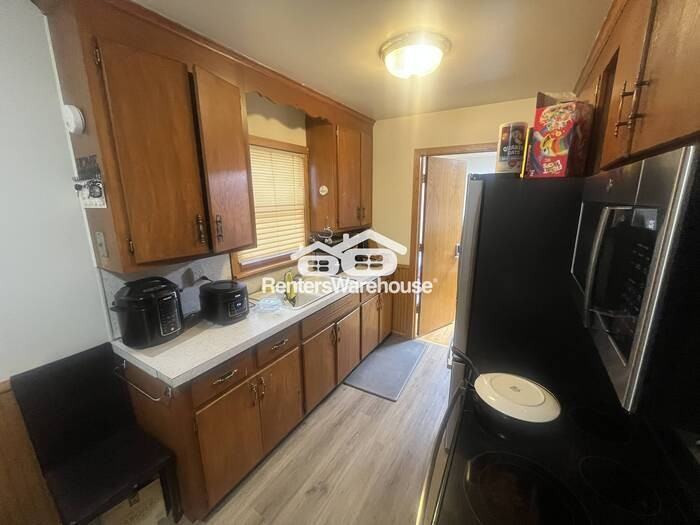 5700 Colfax Ave N - Photo 6 of 23