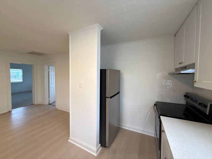 1903 Flint Ln - Photo 4 of 11