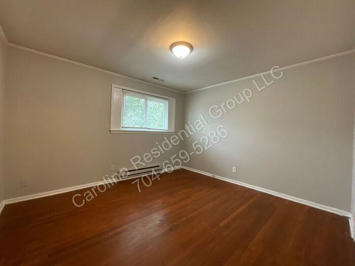 1742 Academy St - Photo 7 of 11