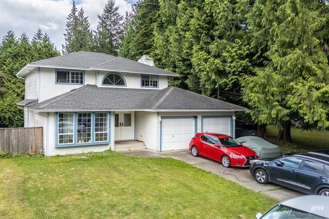 6472 138 St #1 - Photo 2 of 19