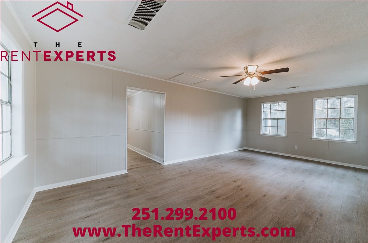 8666 Shaw Street - Main House (A) - Photo 7 of 28