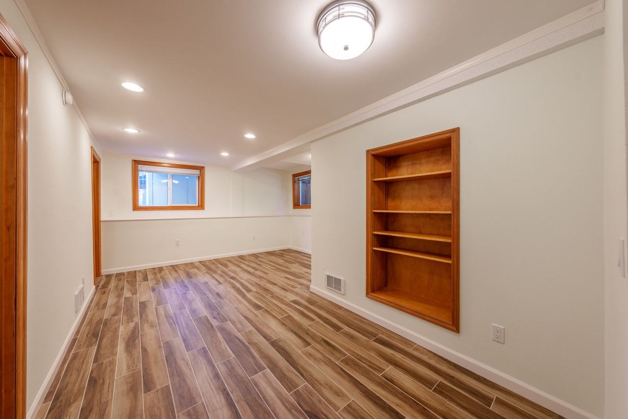 404 21st Ave #C - Photo 3 of 13