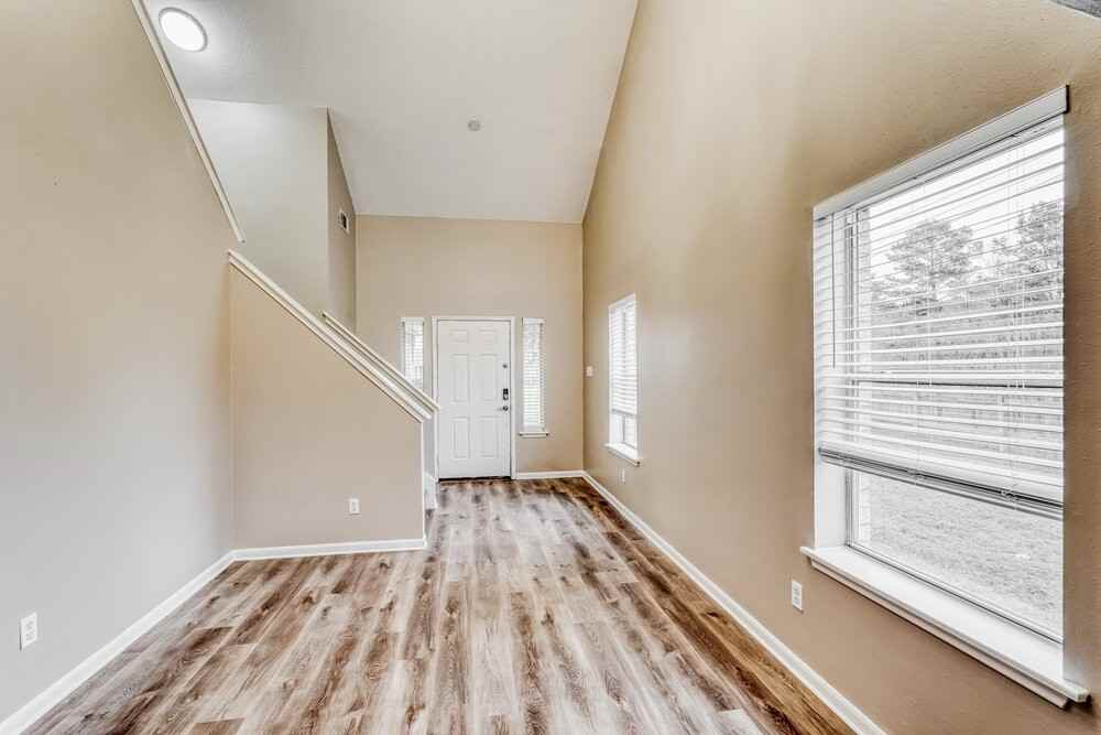 19402 Garden Pool Ln - Photo 5 of 17