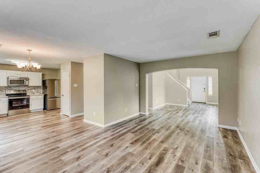 19402 Garden Pool Ln - Photo 7 of 17