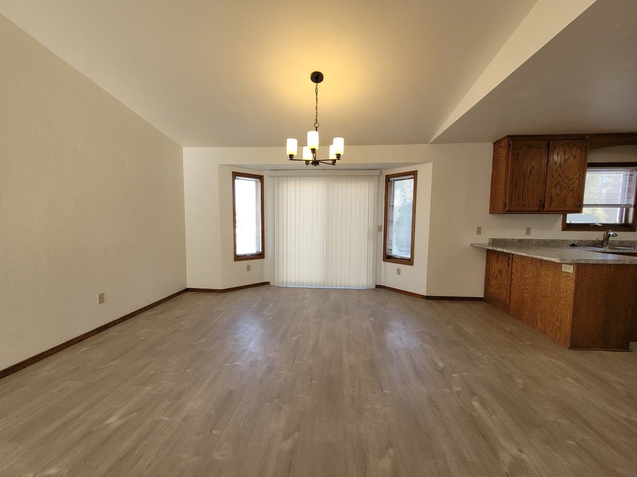 2008 2008/2010 Schanock Drive - 2010 #2010 - Photo 3 of 10