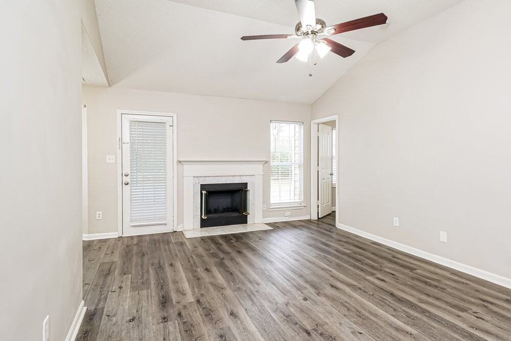 11518 Larix Dr - Photo 5 of 16