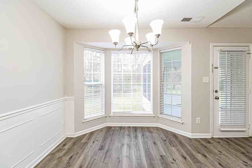 11518 Larix Dr - Photo 6 of 16