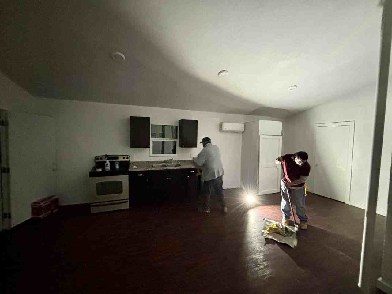 202 Colglazier Ave - Photo 5 of 14