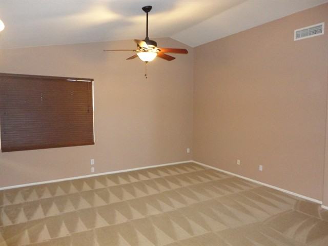 10233 W Jessie Ln - Photo 2 of 20