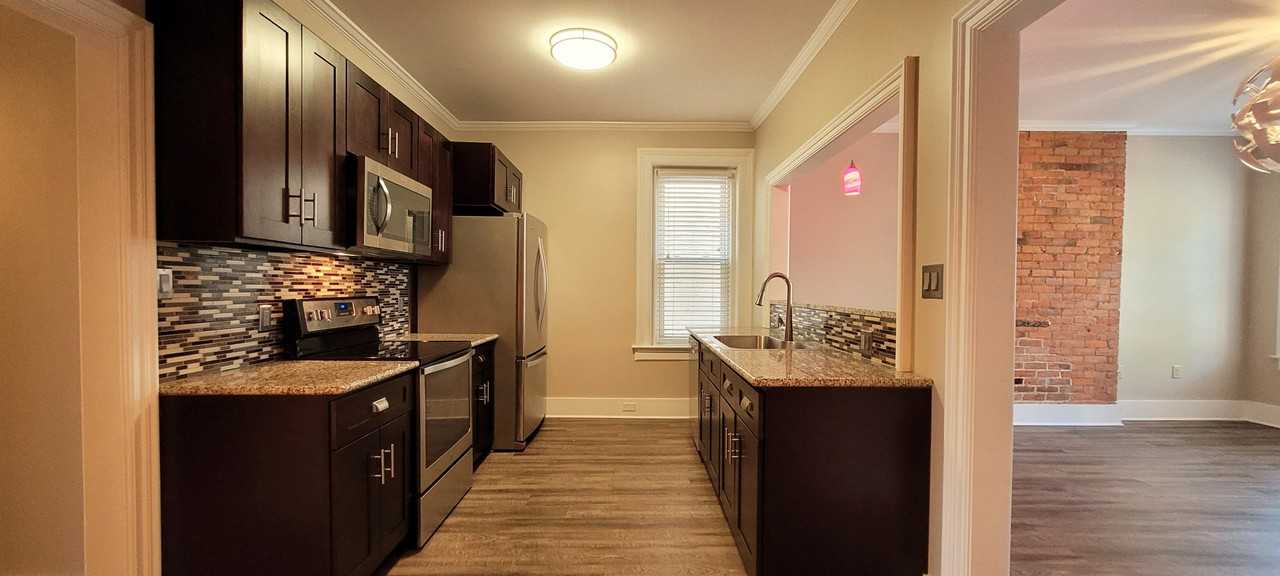 395 W Water St #4 - Photo 6 of 25