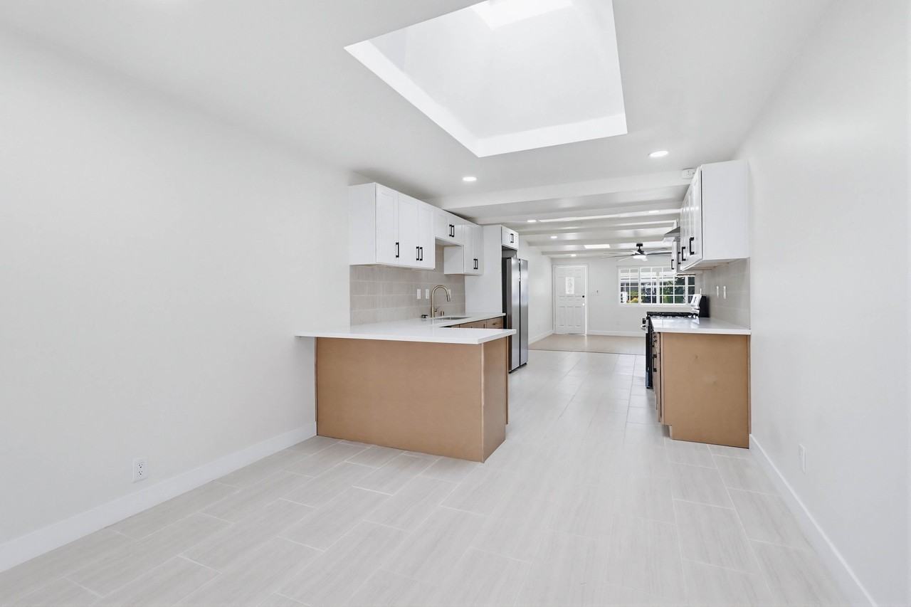 338 Patricia Ln #NA - Photo 5 of 18