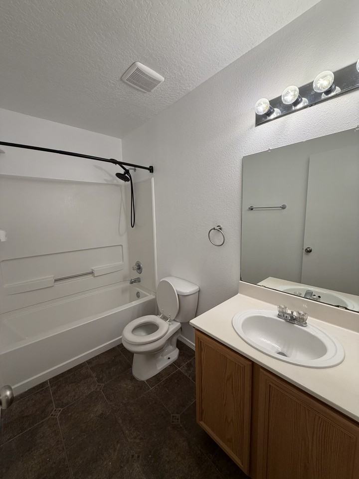 2149 Sagecrest Loop Ne #NA - Photo 5 of 10