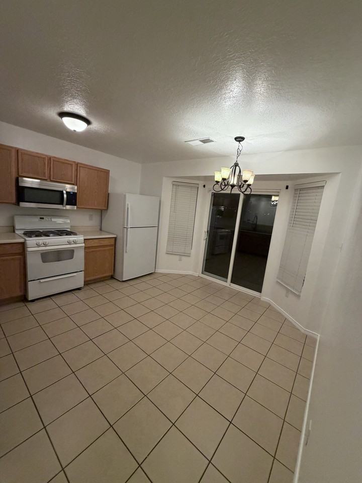 2149 Sagecrest Loop Ne #NA - Photo 6 of 10