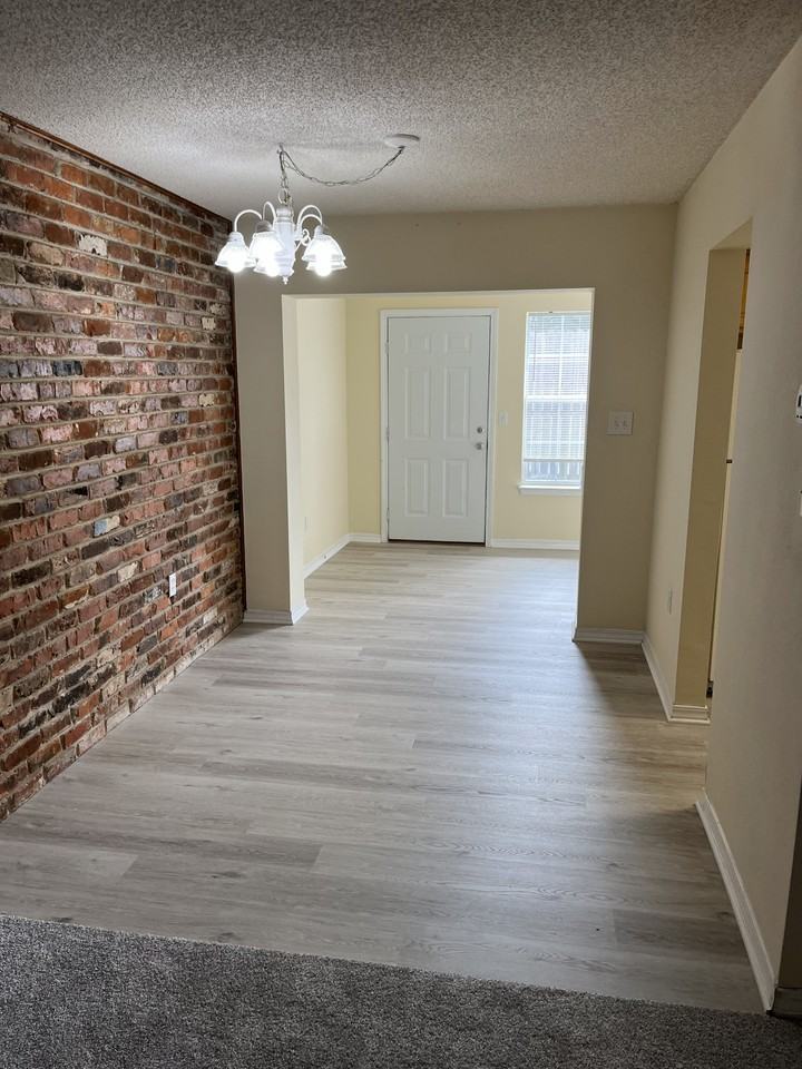 824 Stonegate Ct #824 - Photo 6 of 35