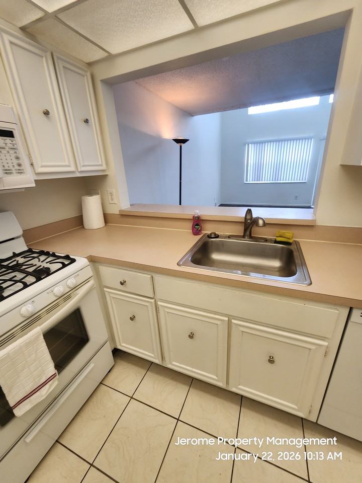 18111 Nw 68th Ave #H208 - Photo 2 of 50