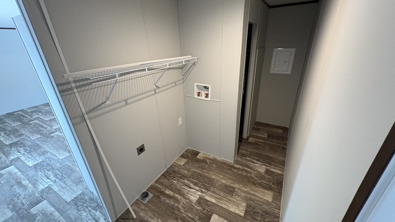 8940 Wildwood Dr #NA - Photo 7 of 11