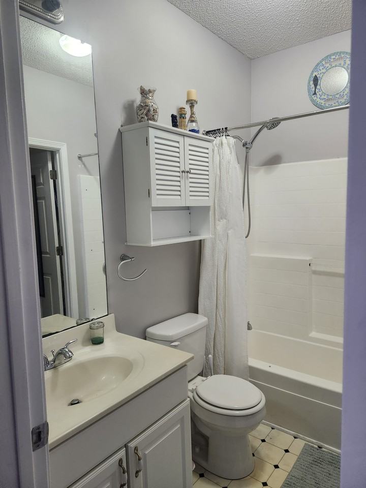 4700 Touhey Dr #104 - Photo 3 of 5