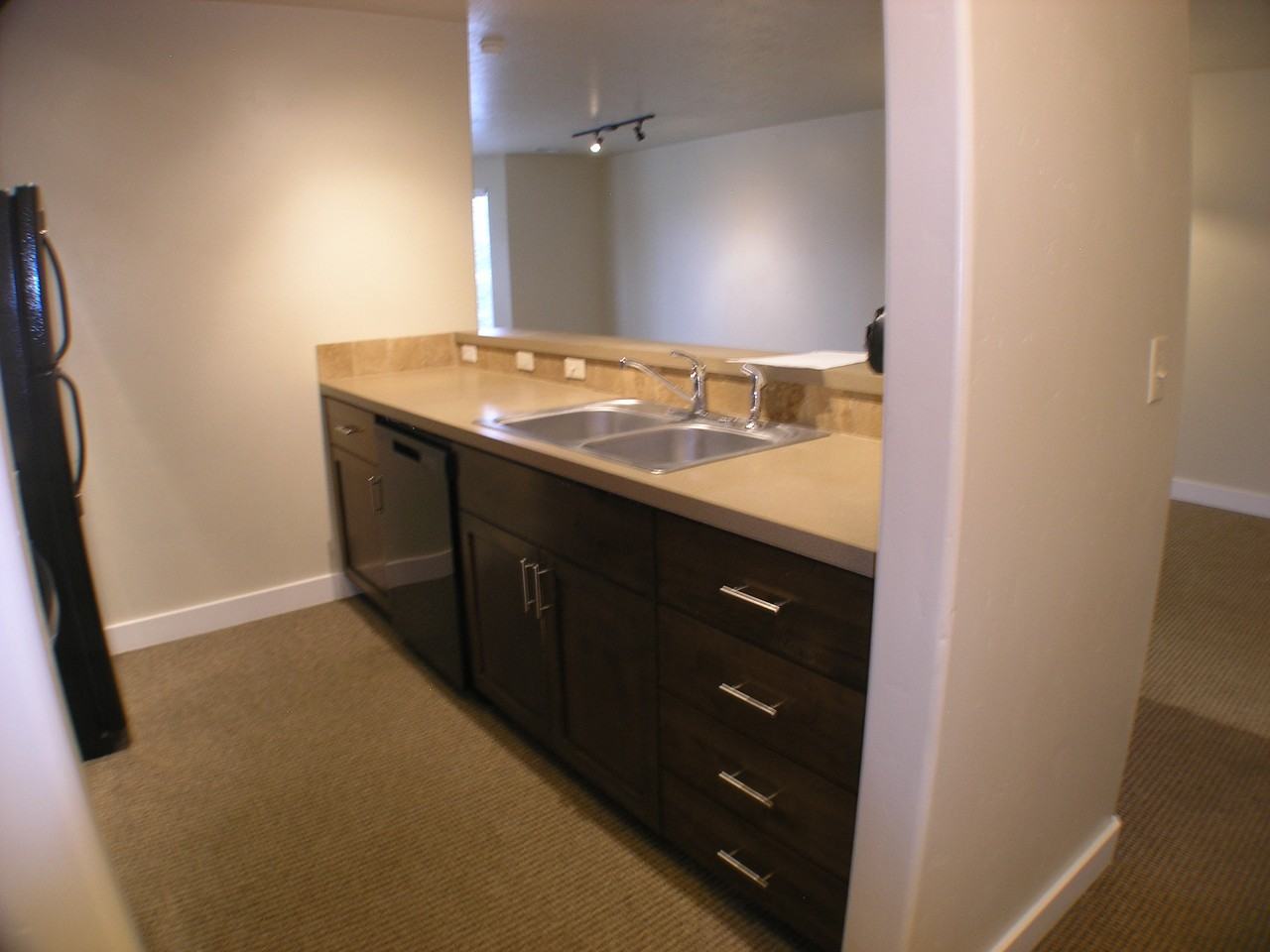 699 N Mitchell St #202 - Photo 6 of 15