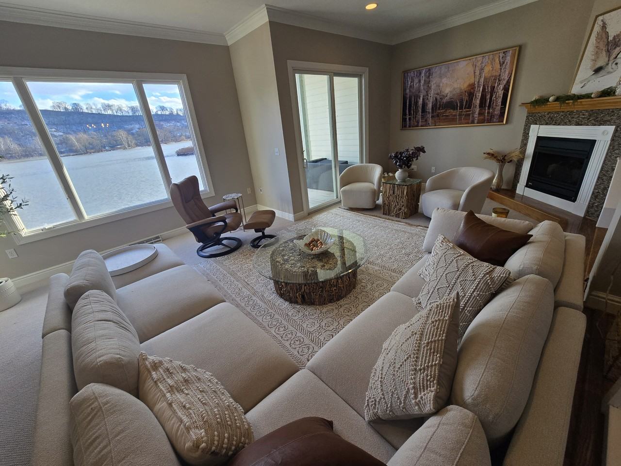 117 Saint Charles Ct #117 - Photo 3 of 37