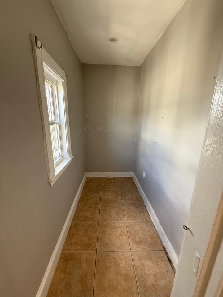 119 Union St #3 - Photo 3 of 14