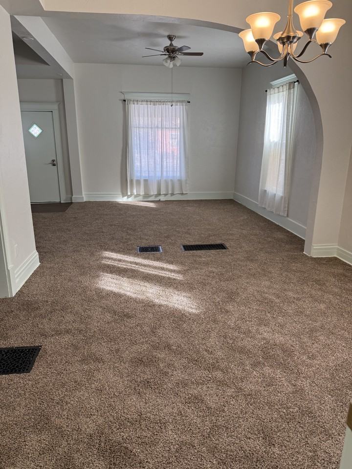 2209 W Colorado Ave #2209 - Photo 5 of 21