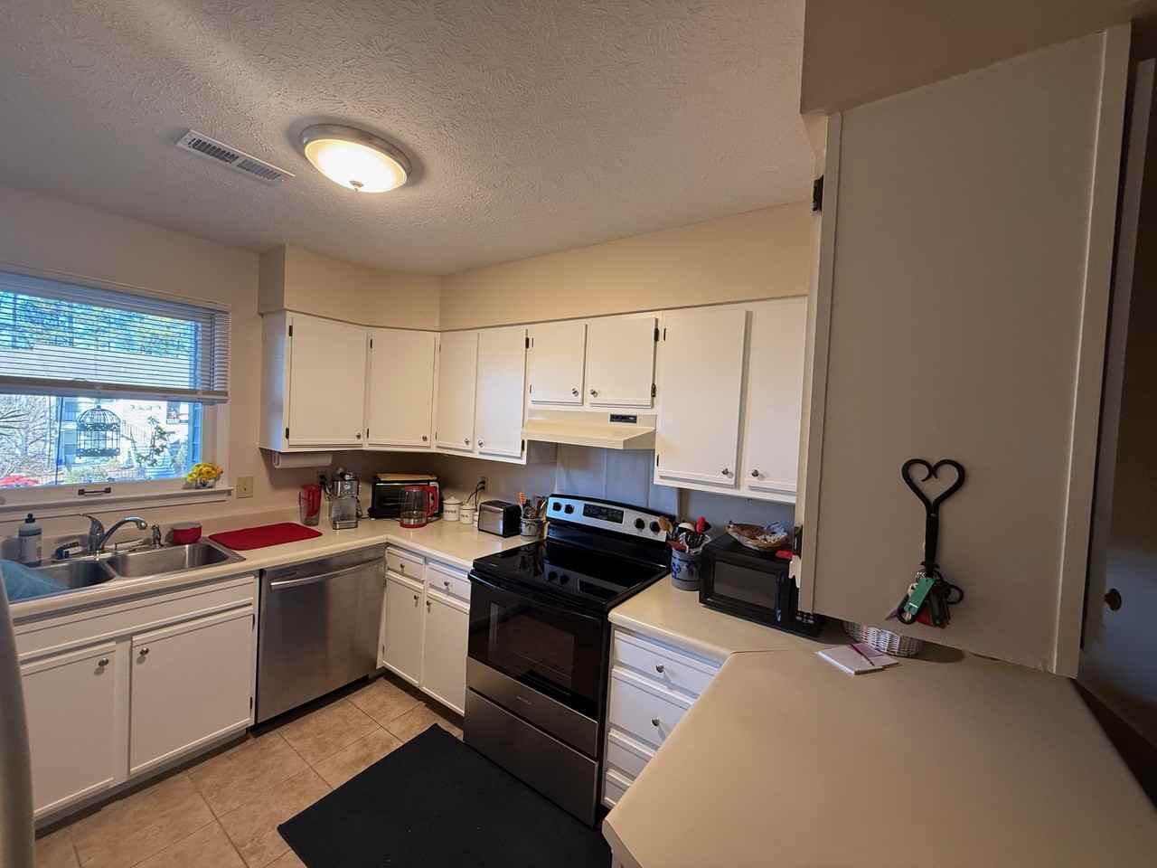 103 Meadow Park Ln #D - Photo 5 of 20