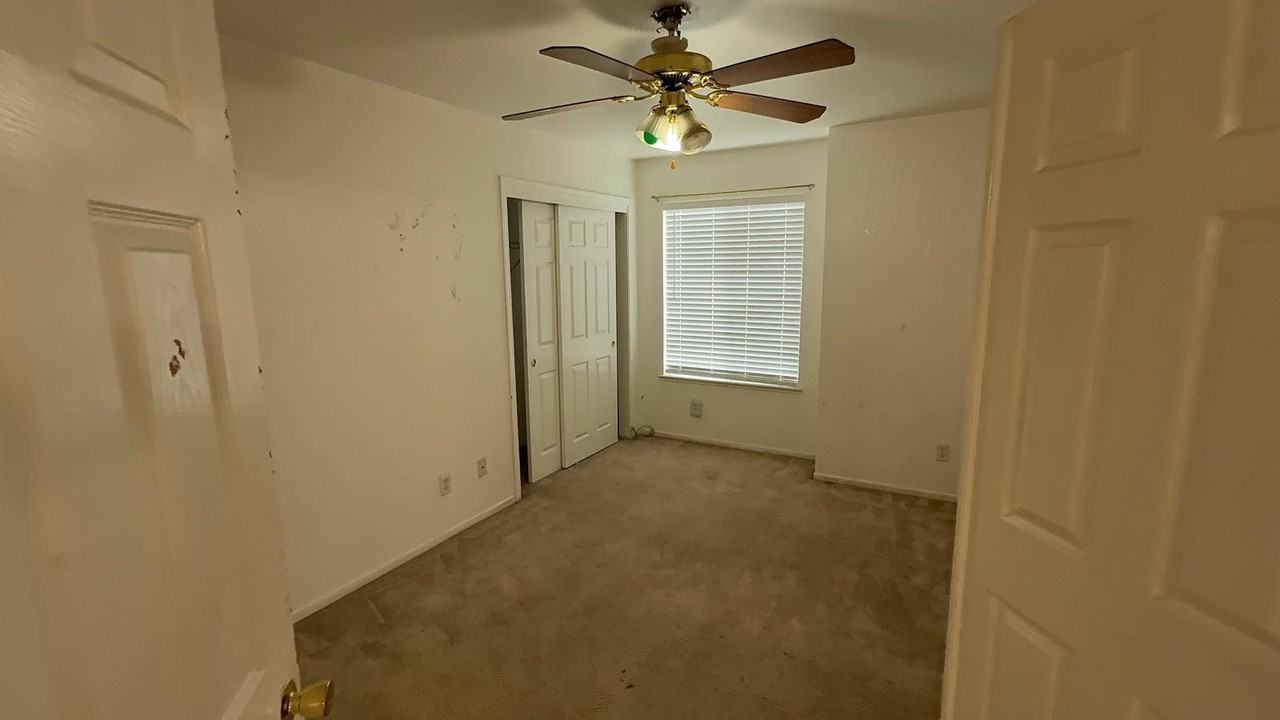 4275 W Harvard Ave #NA - Photo 7 of 14