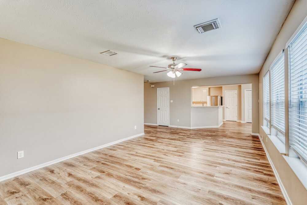 6207 Winter Oak St - Photo 6 of 17