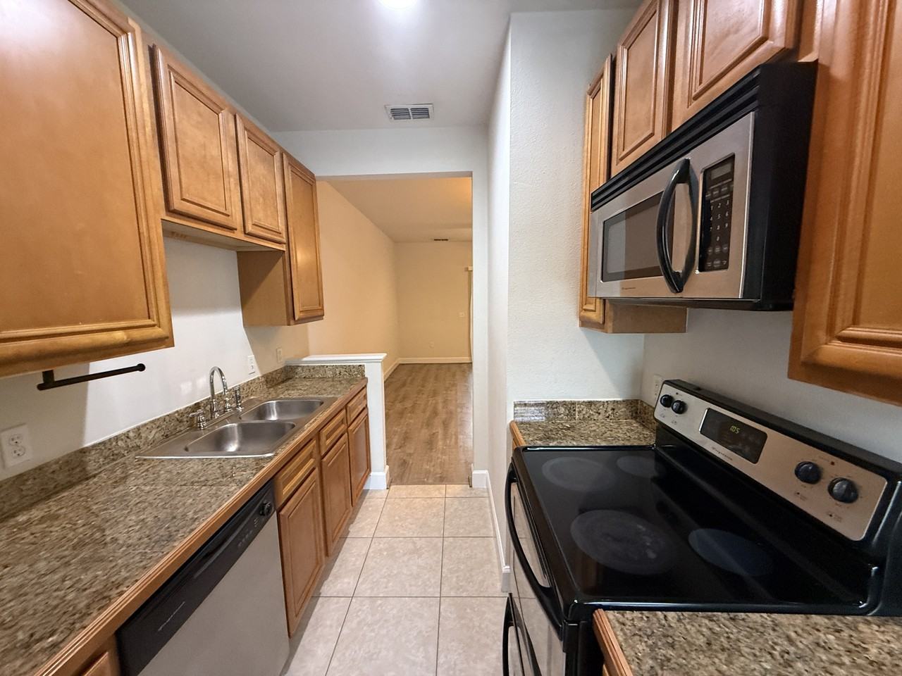 15284 331 Business - 1 #1 - Photo 4 of 21