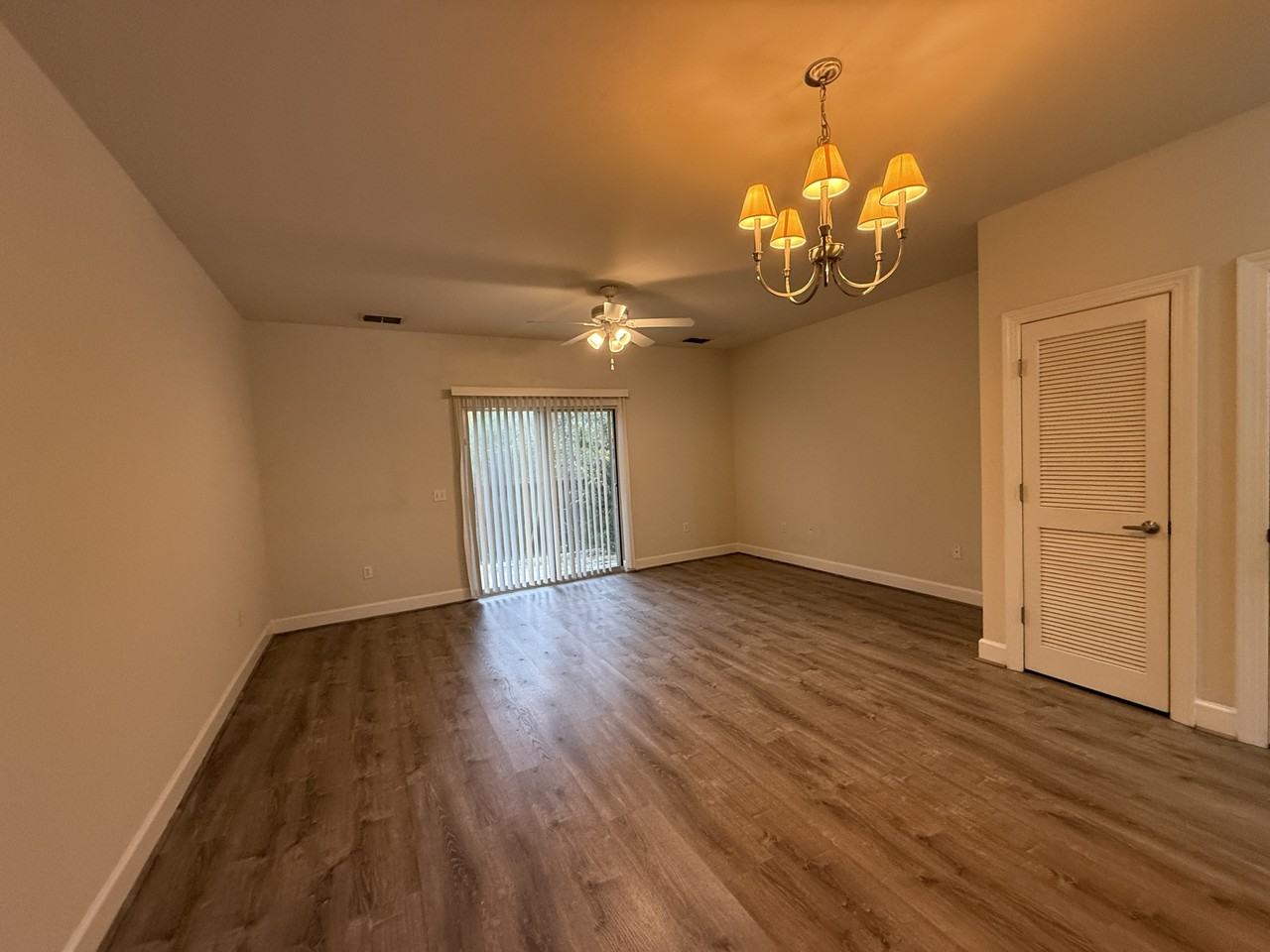 15284 331 Business - 1 #1 - Photo 6 of 21