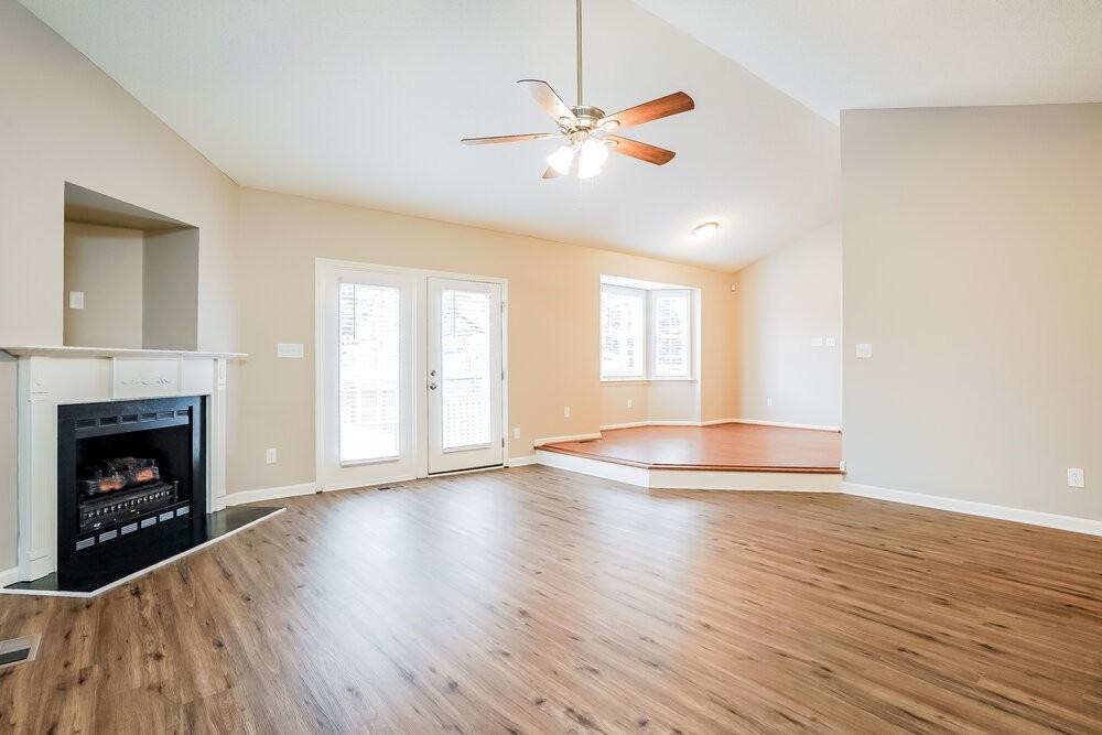 77 Smiths Creek Dr - Photo 3 of 16