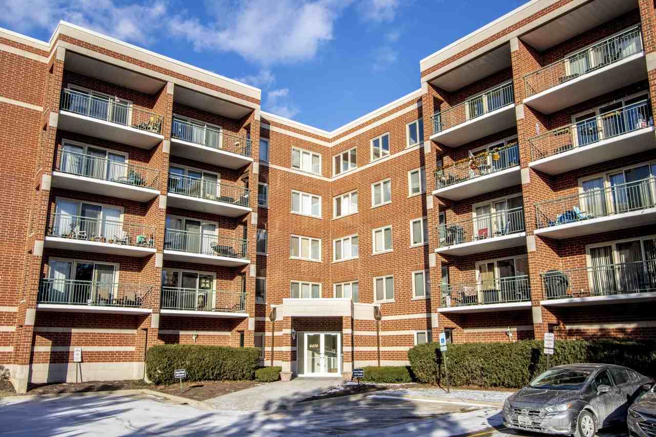 6430 W Berteau Ave #210 - Photo 2 of 31