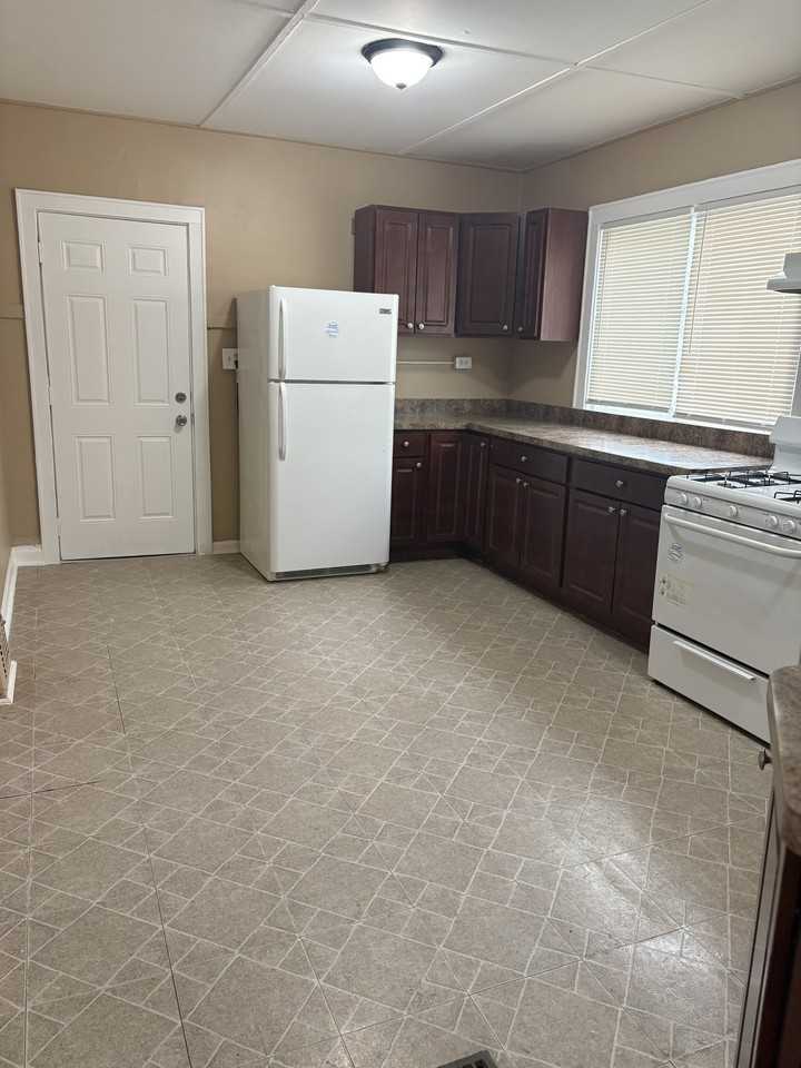 12027 S Lafayette Ave #1 - Photo 6 of 12