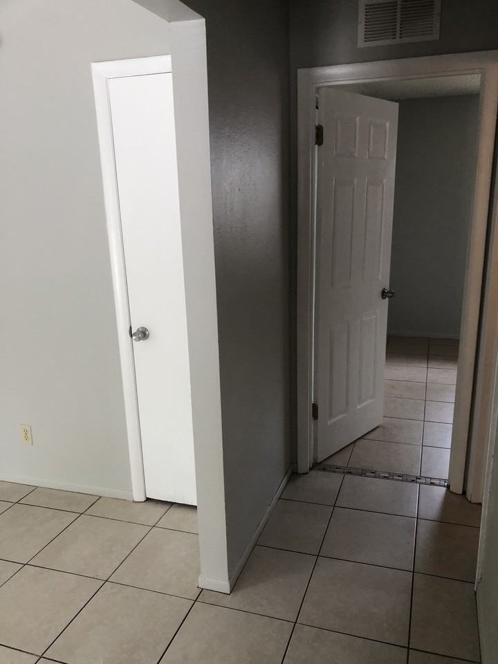 2068 Poinsetta Ave #A - Photo 4 of 13