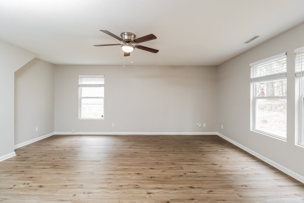 7606 Eben Dr - Photo 5 of 17