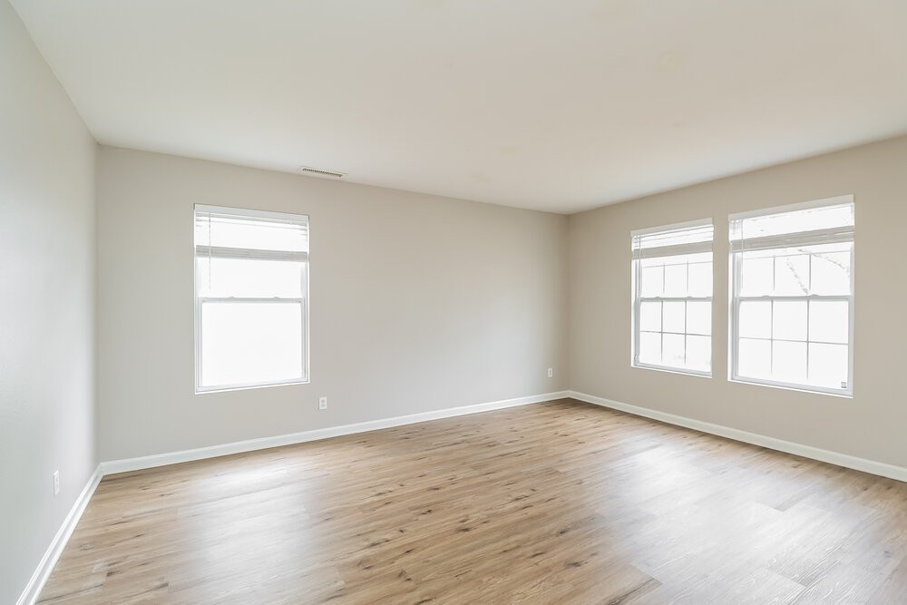 7606 Eben Dr - Photo 6 of 17