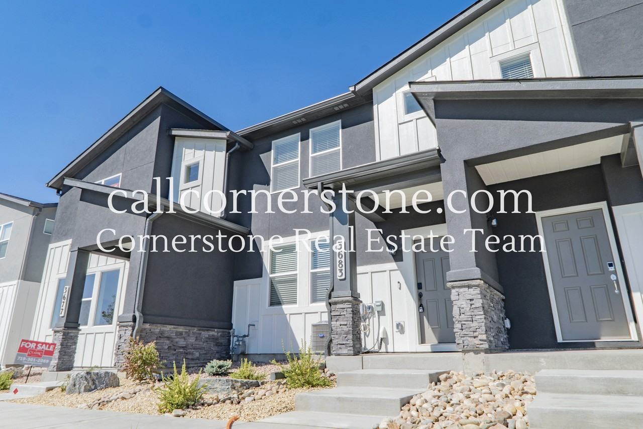 3683 Levy Park Dr #1 - Photo 2 of 26