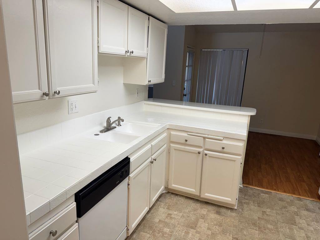 Carmel Palms - Photo 5 of 45