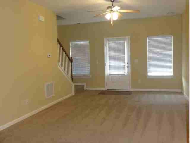 601 Smoky Mountains Dr - Photo 2 of 13