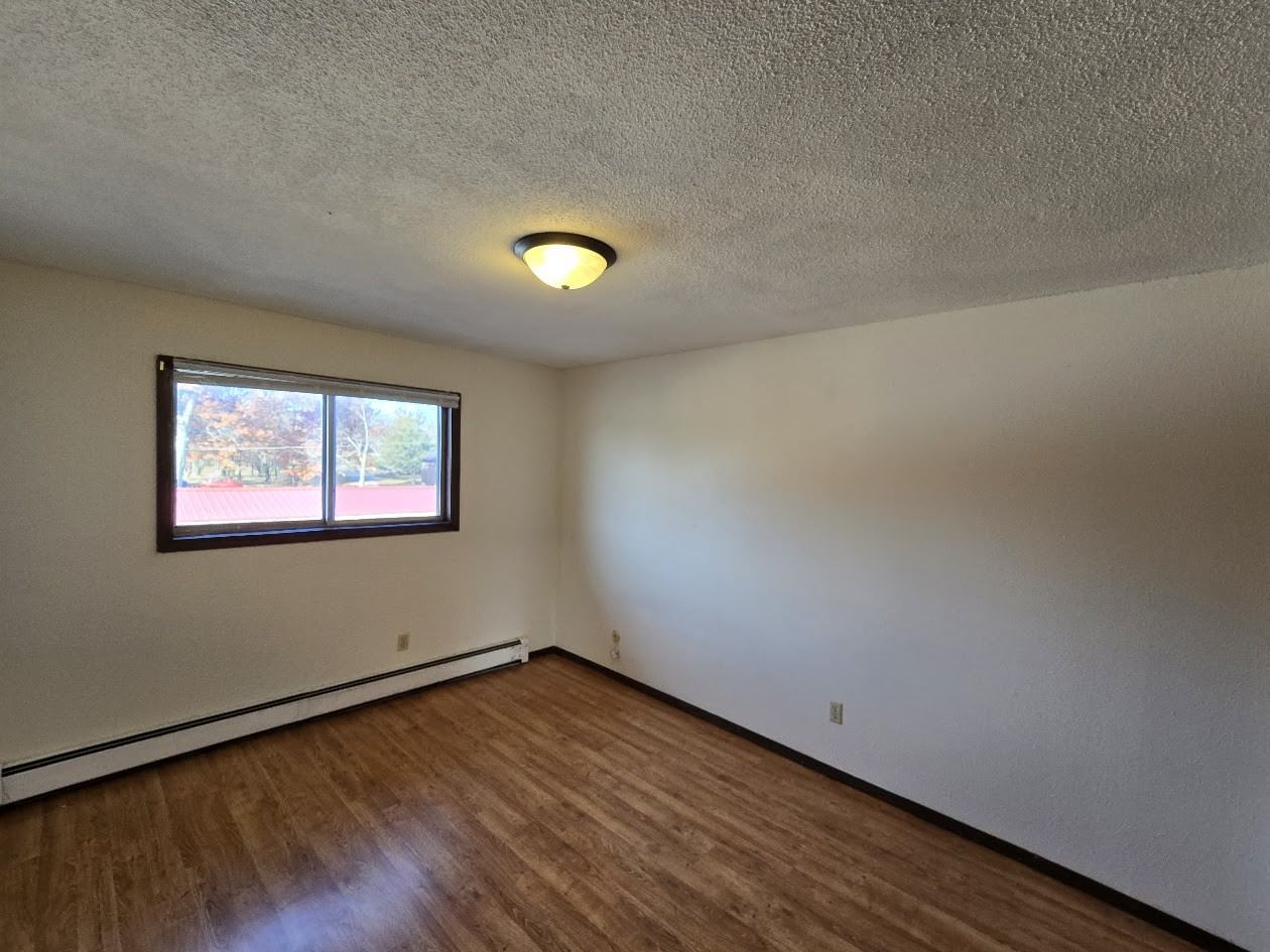 101 16th Ave Nw #1 - Photo 4 of 7